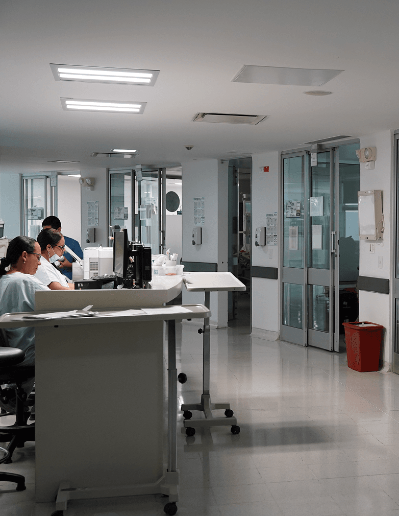 Banner-Unidad de Cuidado Intensivo-Cirugía Palma Real.png